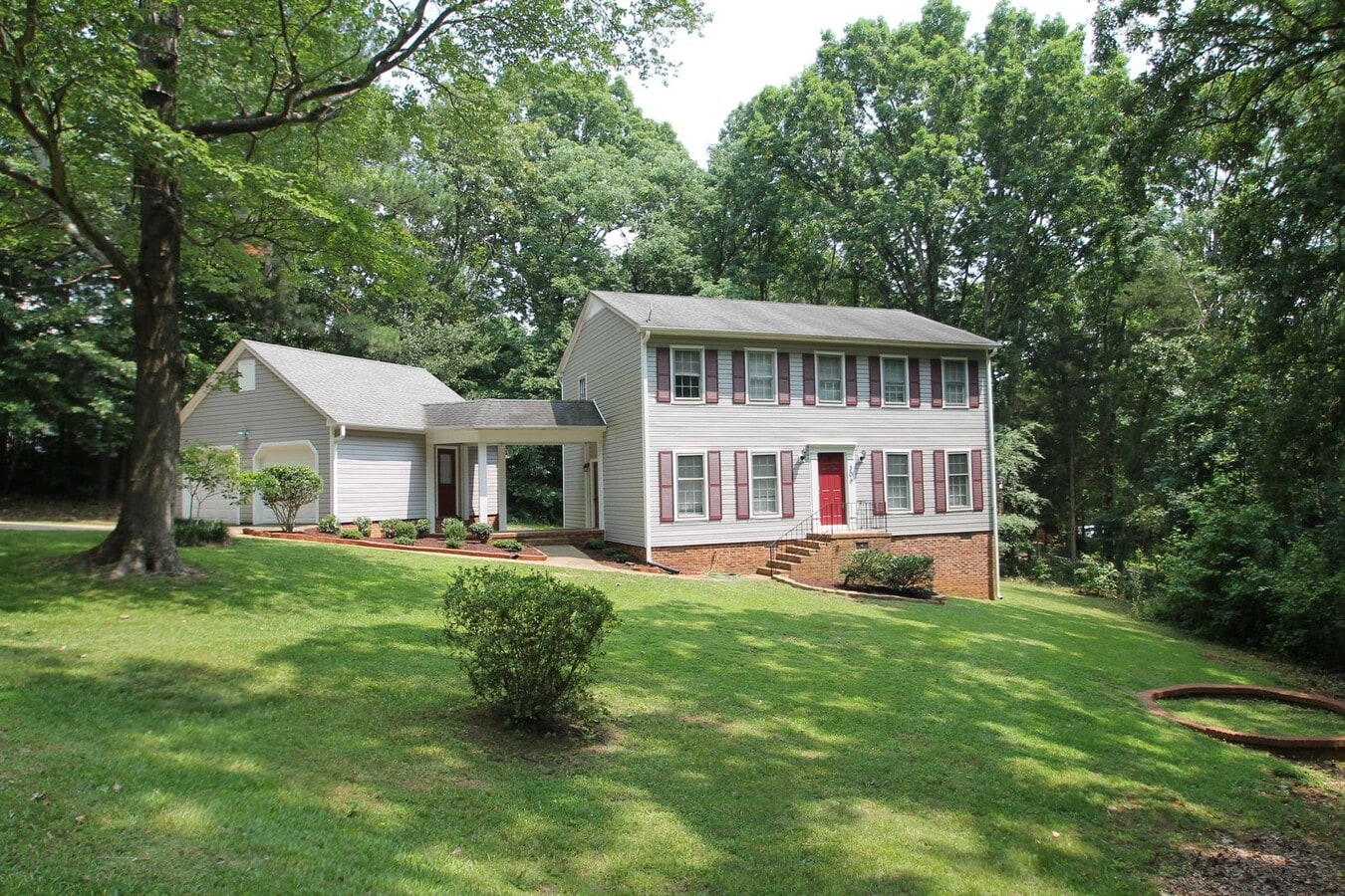 Exclusively Offered by Muse Realty Rentals... - Exclusively Offered by Muse Realty Rentals...