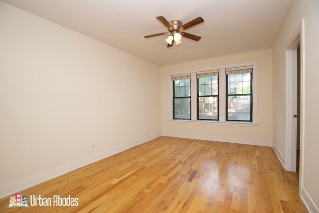 Photo - 1448 W Byron St Unit M373