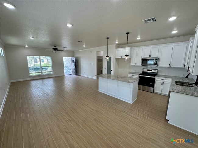 Photo - 1607 Sideoats Ln