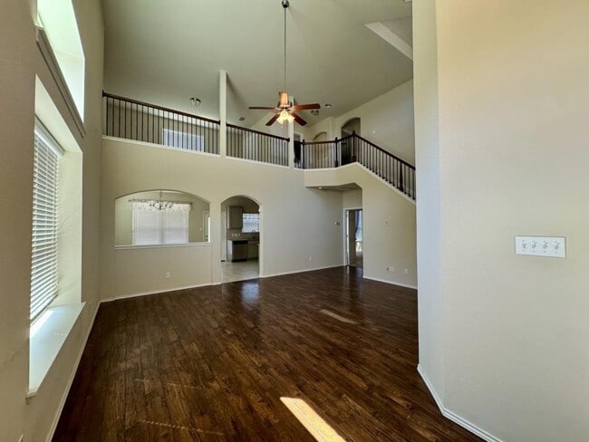 Photo - 5300 Crossville Dr