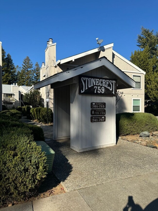 Photo - Remodeled 2-Bed, 2-Bath Condovwalking distance to Downtown Auburn! Super clean!