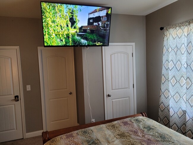 Photo - 500 Longhorn Drive Unidad BR#1 Downstairs bedroom by kitchen