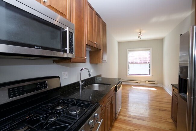 Photo - 726 W Addison St Unidad S3