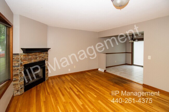 Photo - 840 E 332nd St