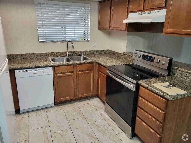 Building Photo - 7200 W Pirates Cove Rd Rental