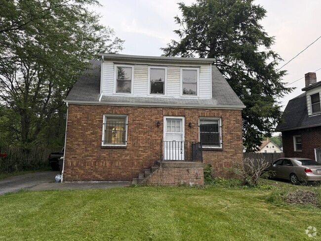 Building Photo - 1914 S Heights Ave Rental