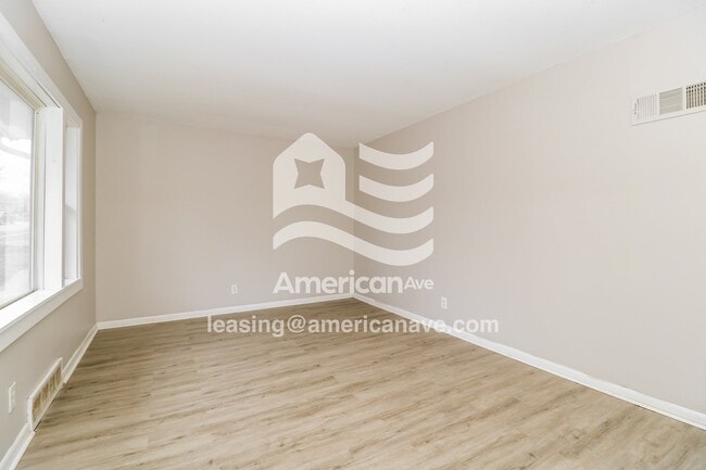 Photo - 6818 Eisele St