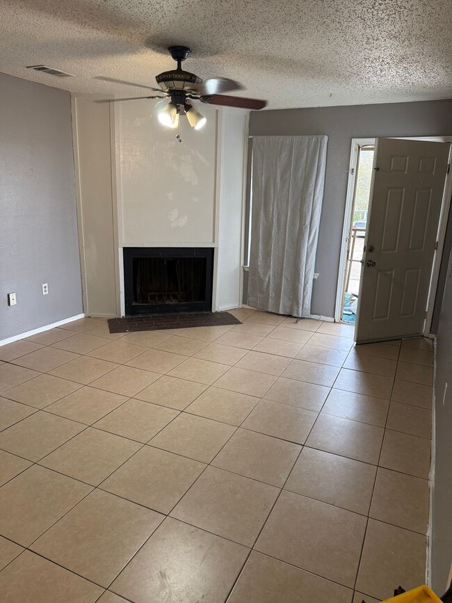 Photo - FOR RENT in BATON ROUGE!