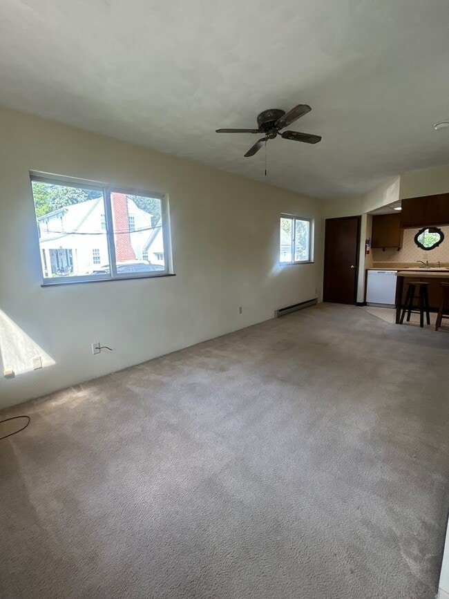 Photo - 611 Elmwood St