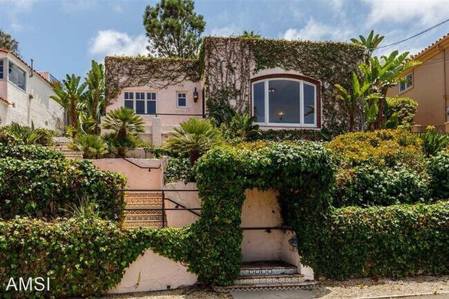 3 br, 2 bath House - 1827 Amalfi St La Jolla - 3 br, 2 bath House - 1827 Amalfi St La Jolla