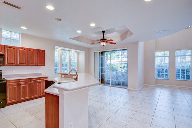 Photo - 1812 Bayshore Way