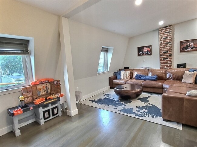 Photo - 54 Telegraph St