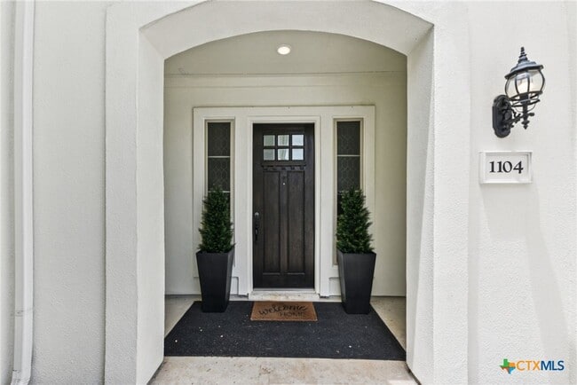 Photo - 1104 Scenic Dr