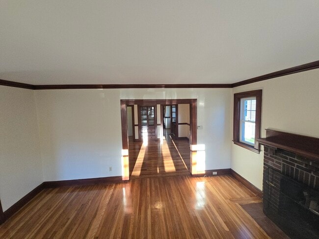 Building Photo - 56 Creeley Rd Unit 1