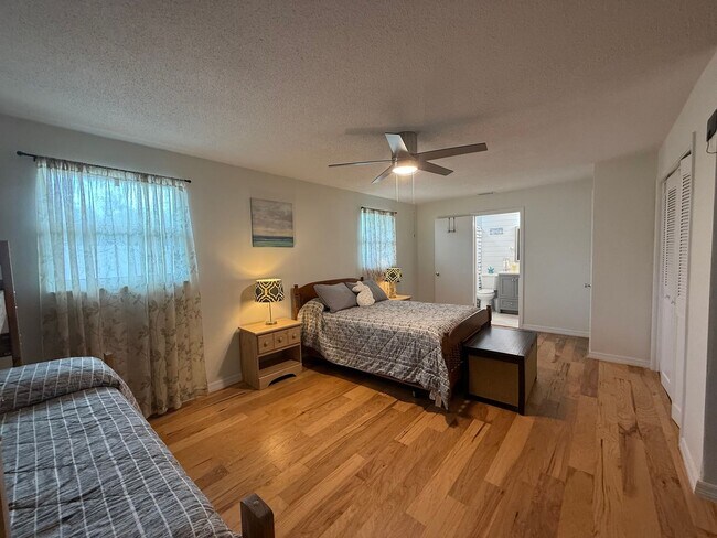 Photo - Updated 2 Bedroom 2 Bathroom House Available Mid-January