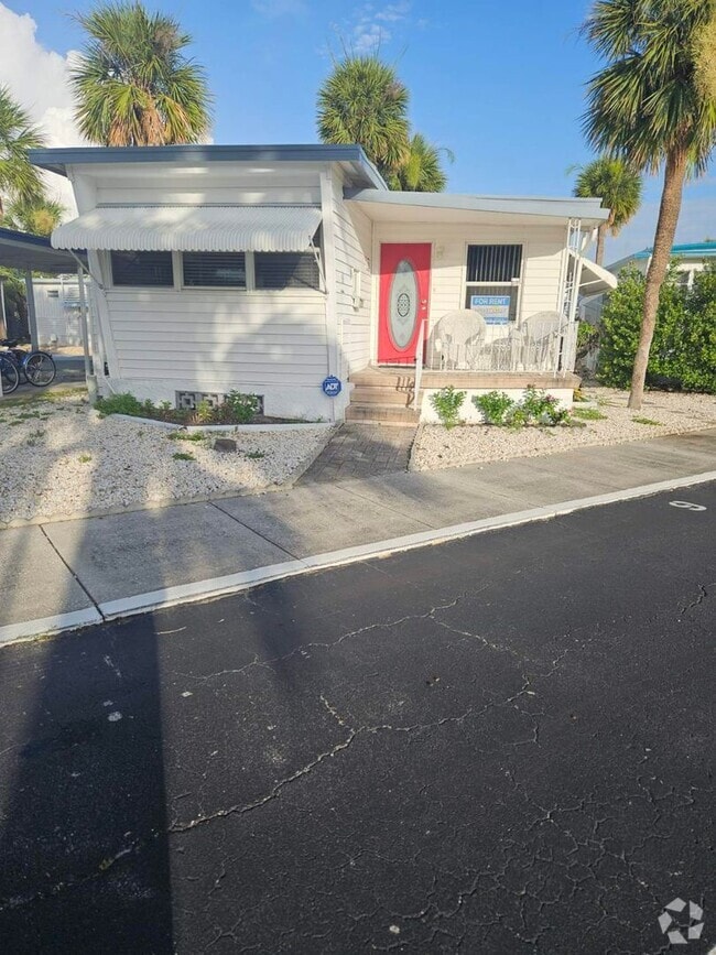 Building Photo - Beautiful 1 bedroom 1 bath furnished Manuf... Rental
