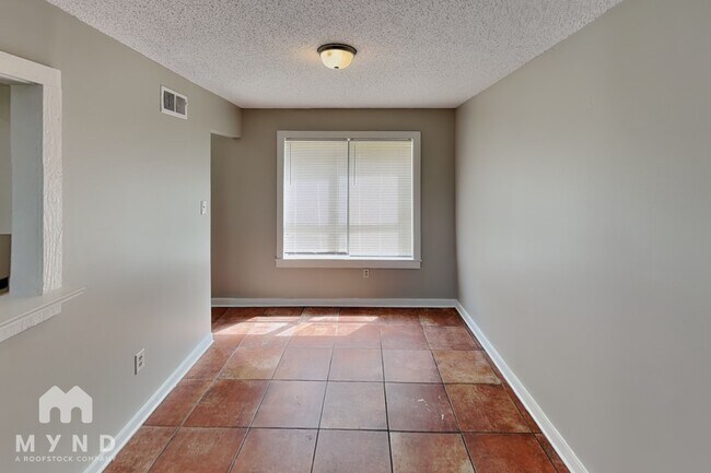 Photo - 4578 Crump Rd