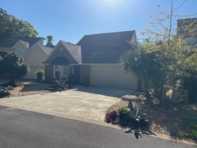 Photo - 810 Fairway Lakes Dr