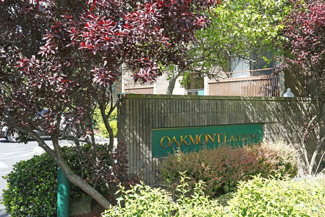 Oakmont Landing Apartments