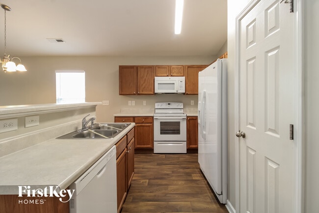 Photo - 794 Bitting Hall Cir