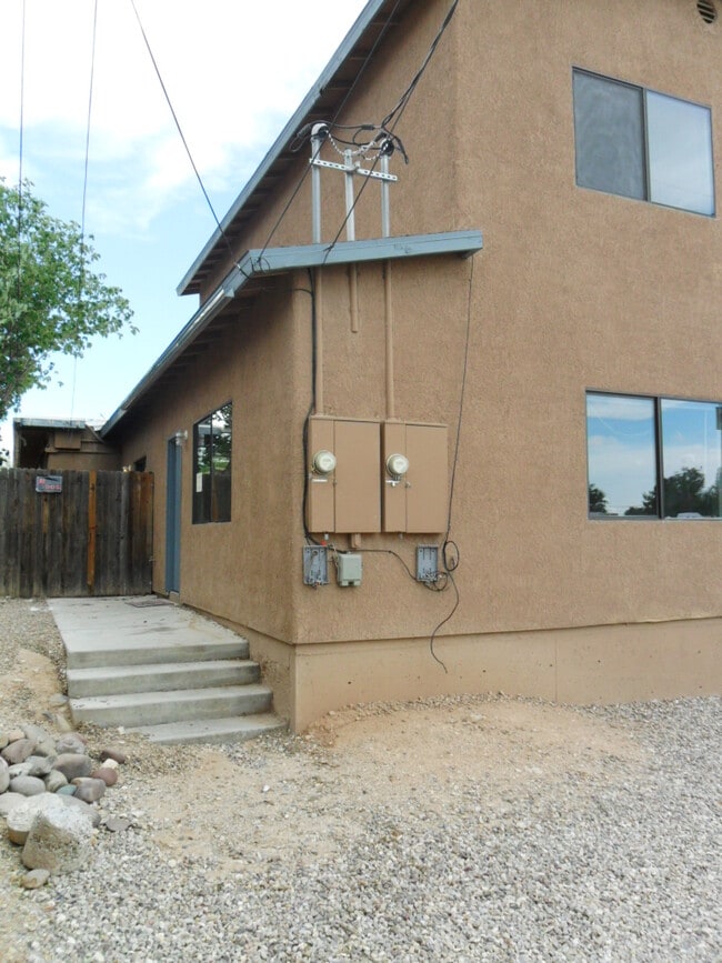 Photo - 1401 E Lee St