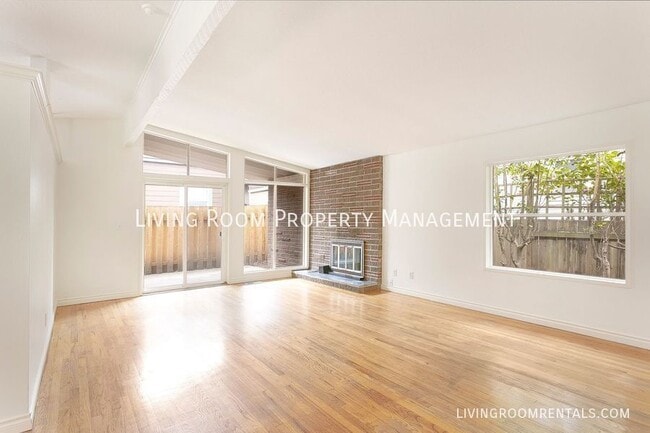 Building Photo - 1520 SE 44th Ave Unit A