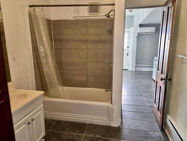 Photo - 2 bedroom unit in Niles