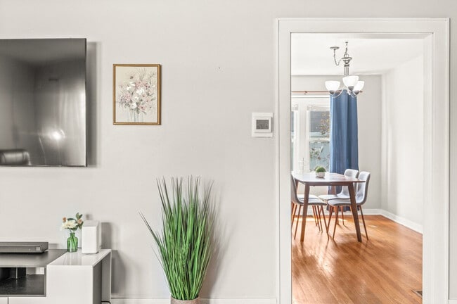 Photo - 2637 17th St Unidad ID1397954P