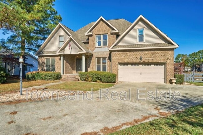 Building Photo - 695 Cedar Point