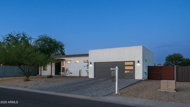 Building Photo - 14025 N 11th Pl Rental