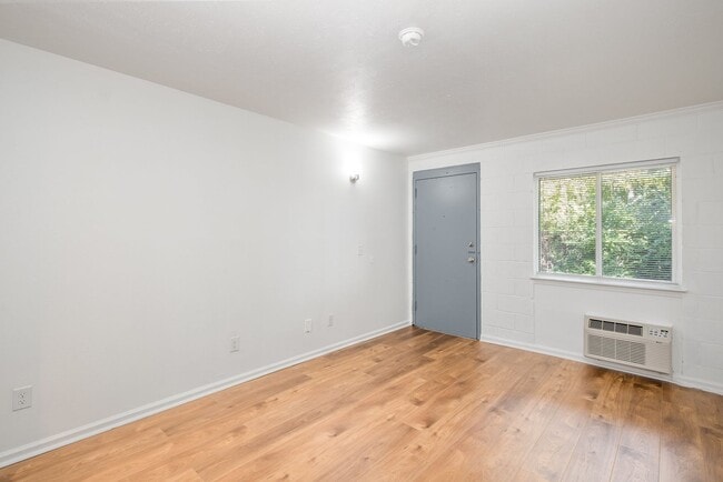 Studio 48 Apartments