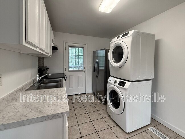 2716 Herman St Unidad C