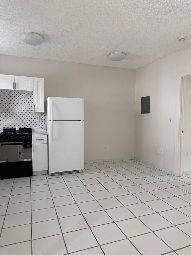 Kina Hialeah Apartments