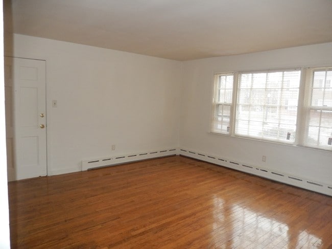 Photo - The Fairfax Apartments