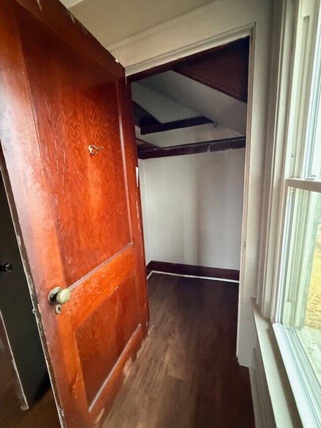 Photo - 3 Bedroom / 1 Bath house with Garage in Peoria