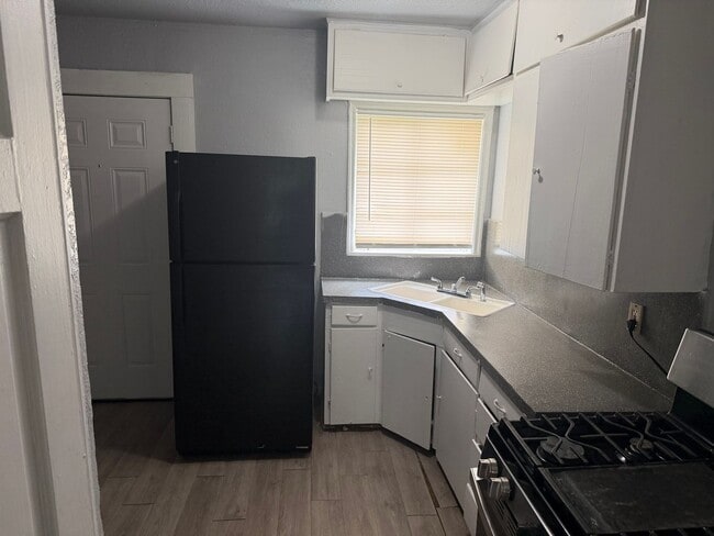 Photo - Single-Family Home Available in 76107