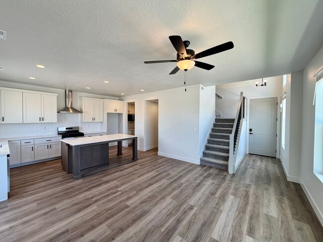 Photo - Brand New Rental Alert – JDC Ranch, Plain City!