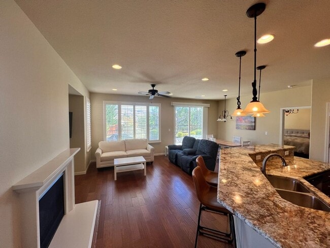 Photo - 1180 W Del Webb Pkwy