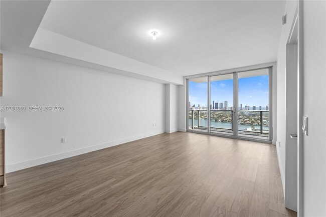 Building Photo - 16385 Biscayne Blvd Unit 3120