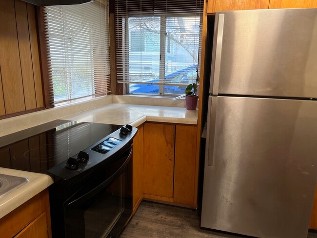 Photo - 863A Atherton Ave
