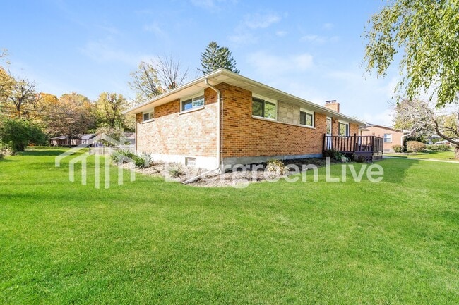 Photo - 120 Hilltop Dr