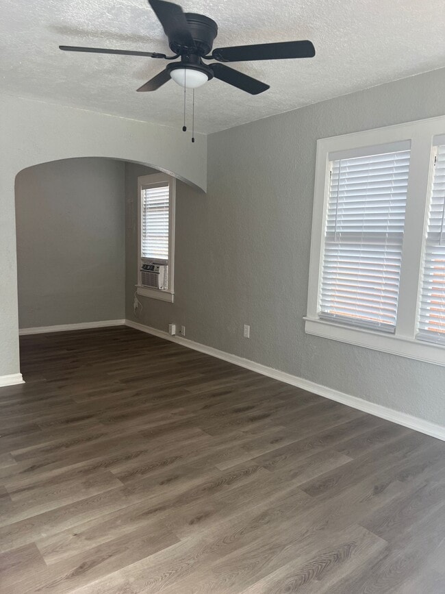 Living Room - 1483 Hamlet Ave