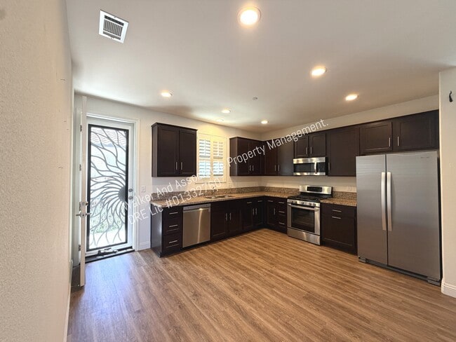 4464 Lazo Dr