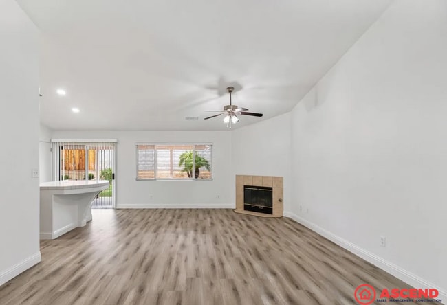 Photo - Spacious 4BD/2BA Home in Bakersfield (93312) – Garage, Fireplace & Pet-Friendly!