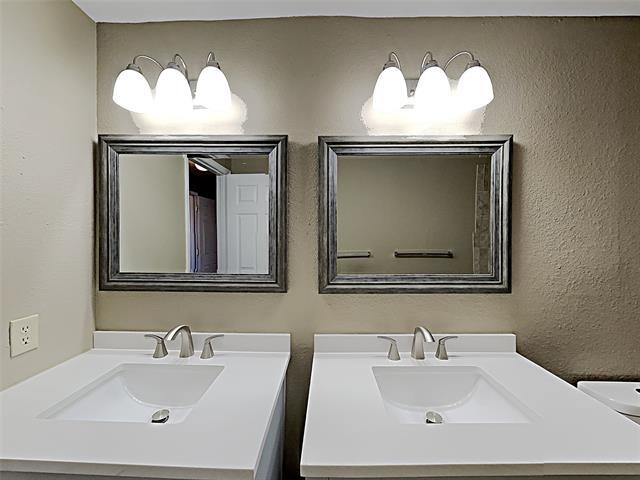 Photo - 2560 Creekwood Ln