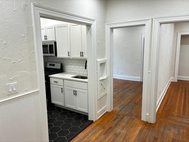 Photo - 2742 Riverside Ave