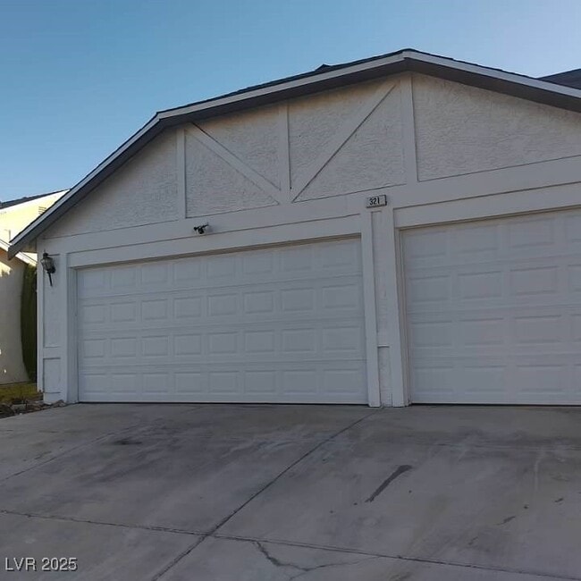 Photo - 321 S Bent Creek Dr
