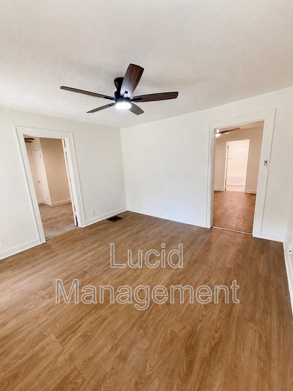 Photo - 1221 Vim Dr