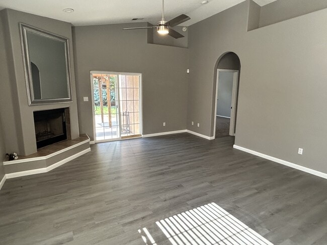 Photo - 7224 Boxwood Ave NE