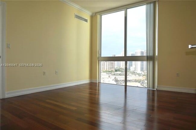 Photo - 200 Sunny Isles Blvd Unit 200 Sunny Isles Blvd # 2-1801